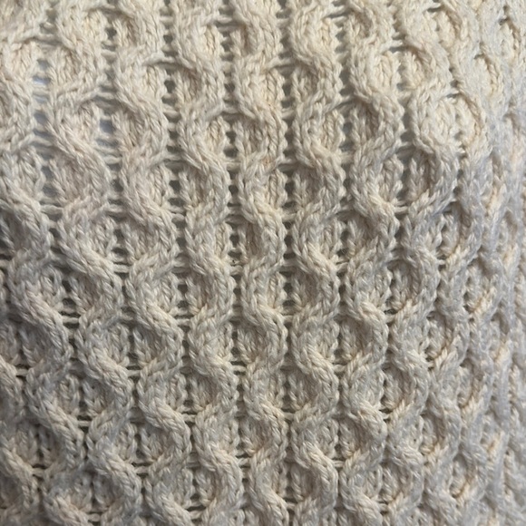 Cream 100% Merino Wool Cable Knit Turtleneck Sweater - Picture 2 of 4